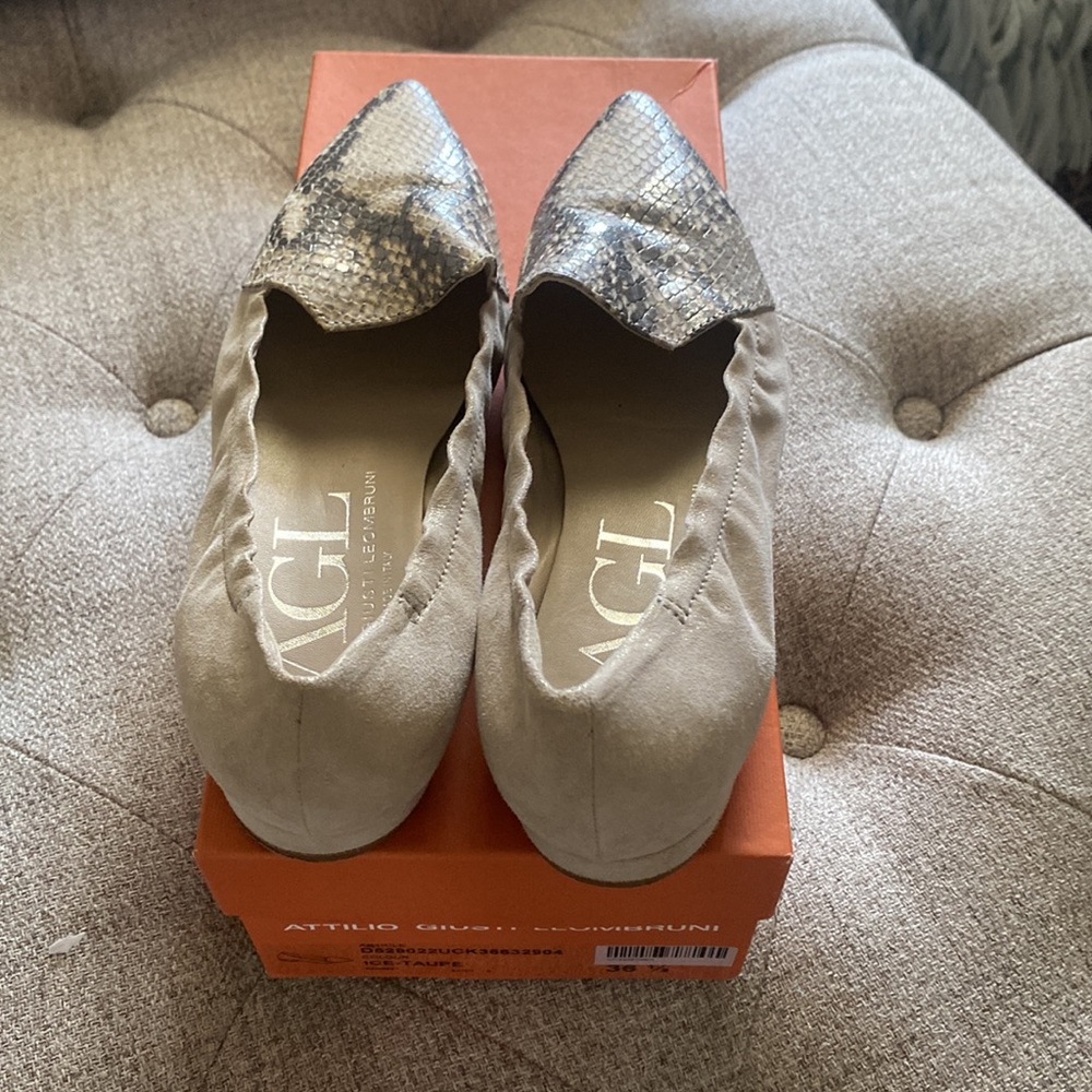 Attilio Giusti Leombruni Ice-Taupe/Python Flats. … - image 4